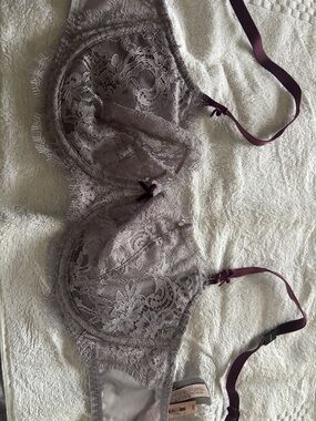 Lace Underwire Bra in Mauve with Plum Straps